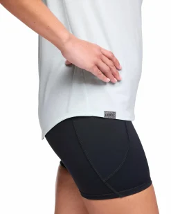 whokaessentialteeblackl